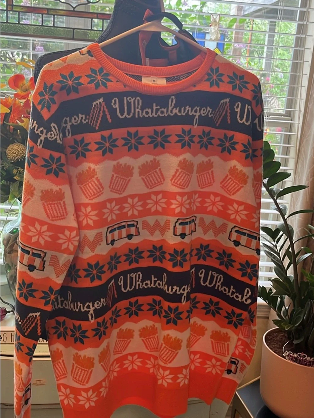 Men’s mediumWhataburger holiday sweater and hat